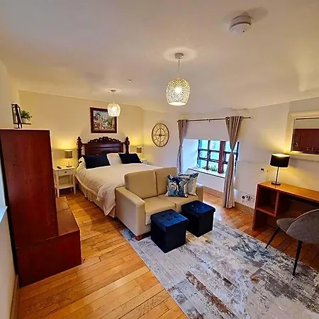 The Nu Place